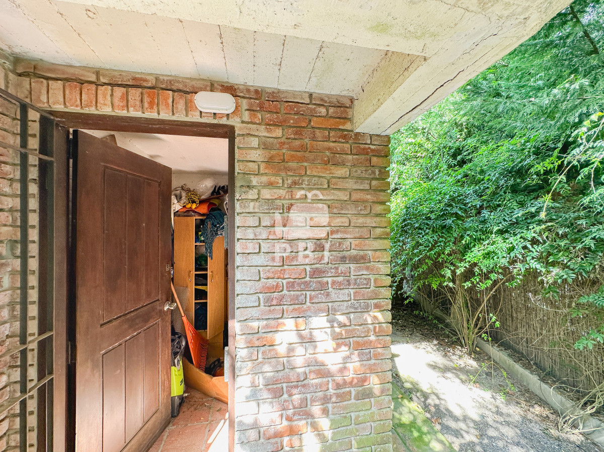 Q2FzYSBlbiBKYXJkaW5lcyBkZSBDw7NyZG9iYSwgMyBzdWl0ZXMgbcOhcyB0b2lsZXR0ZSAtIFJlZiA6IFBCSTE0NzA0