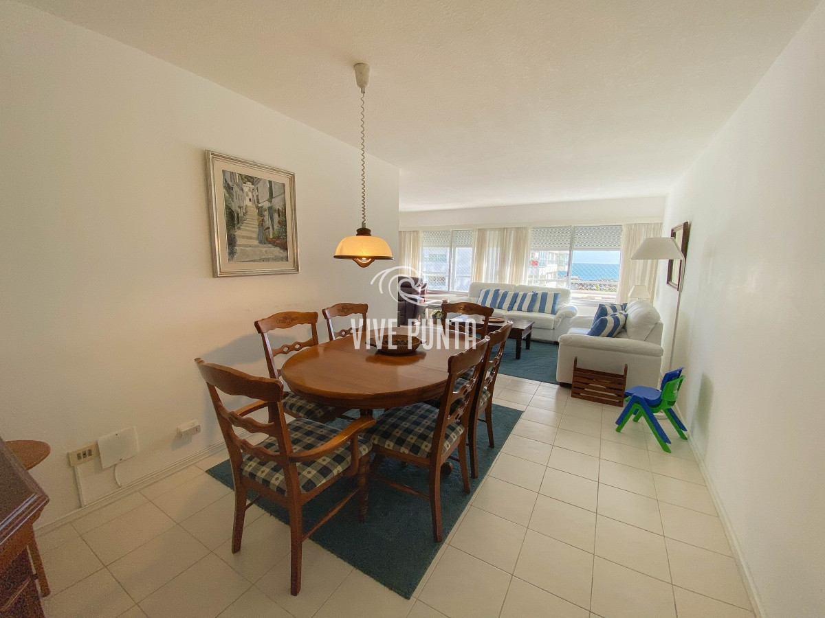 Apartamento ID.1098 - Mansa, apartamento en primera linea de 3 dormitorios mas dependencia