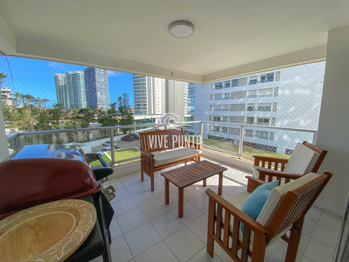 Apartamento ID.1098 - Mansa, apartamento en primera linea de 3 dormitorios mas dependencia