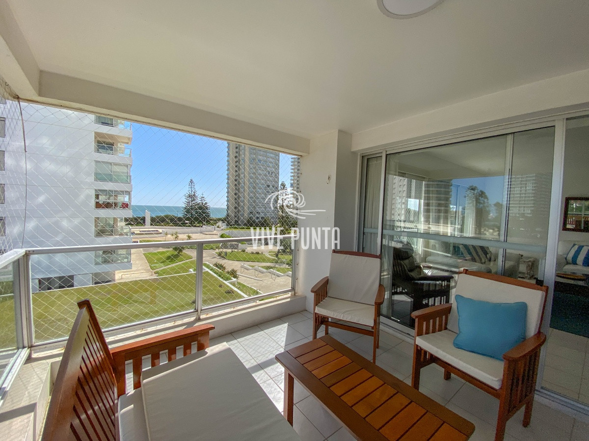 Apartamento ID.1098 - Mansa, apartamento en primera linea de 3 dormitorios mas dependencia