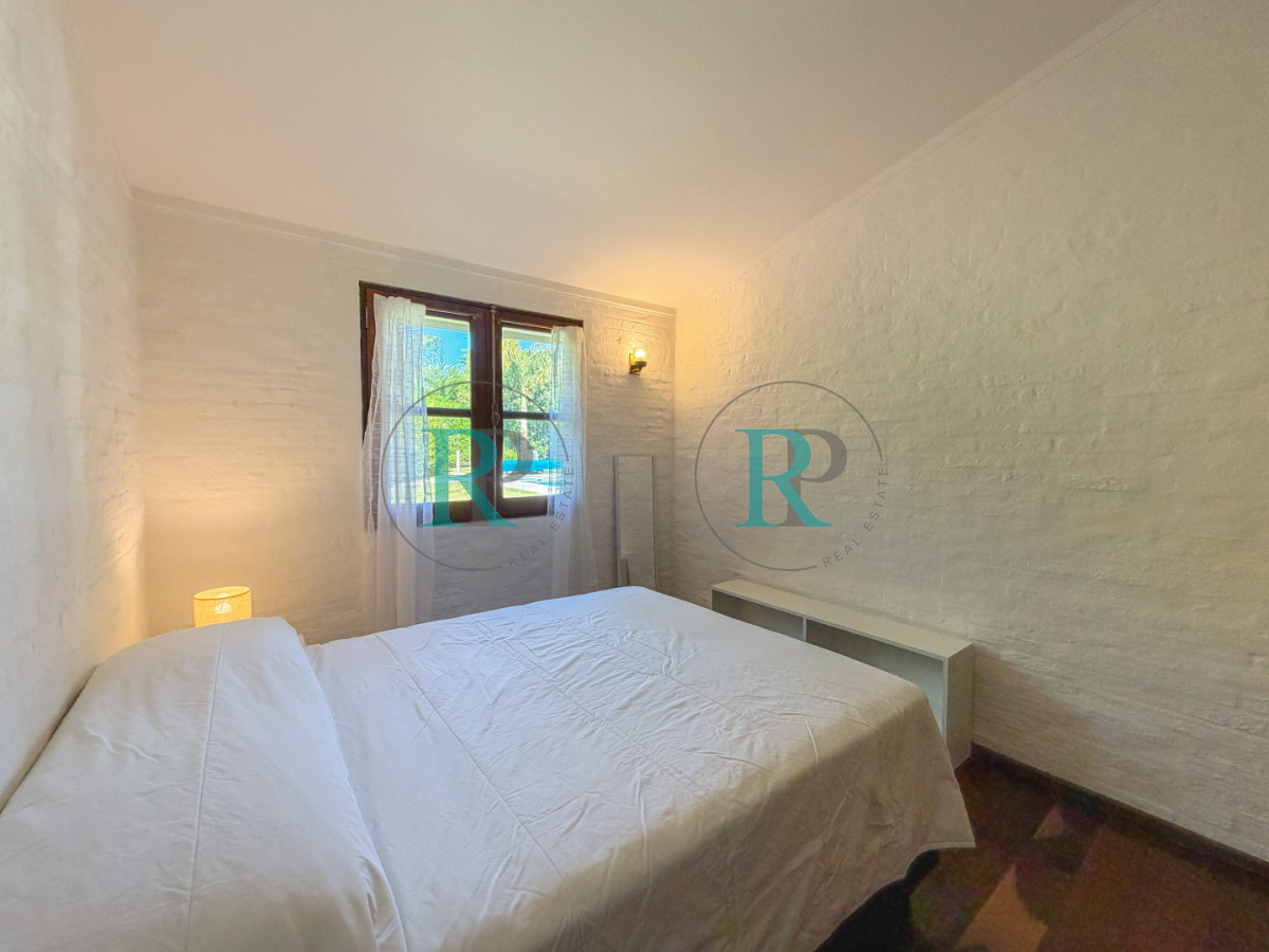 Casa ID.2674 - Casa en Pinares, 4 dormitorios y piscina climatizada