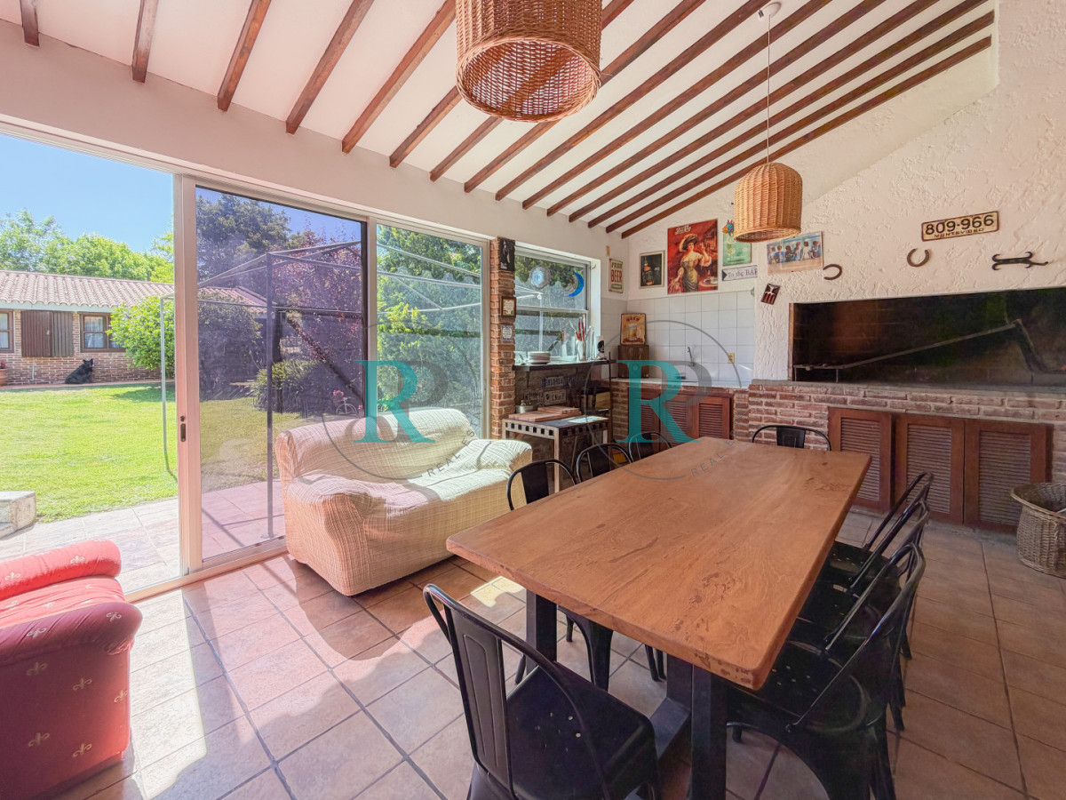 Casa ID.2674 - Casa en Pinares, 4 dormitorios y piscina climatizada