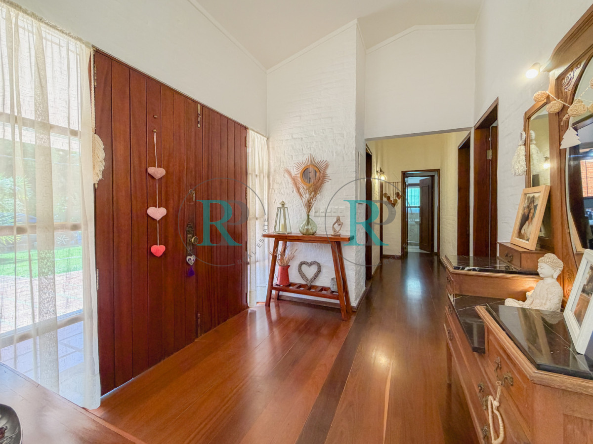 Casa ID.2674 - Casa en Pinares, 4 dormitorios y piscina climatizada