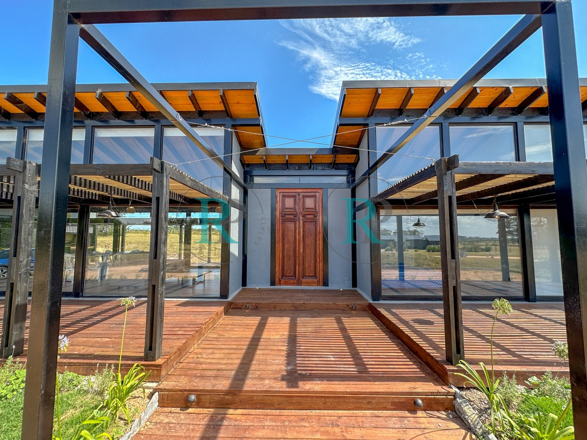 Casa ID.686 - Casa moderna en El Quijote, 3 dormitorios