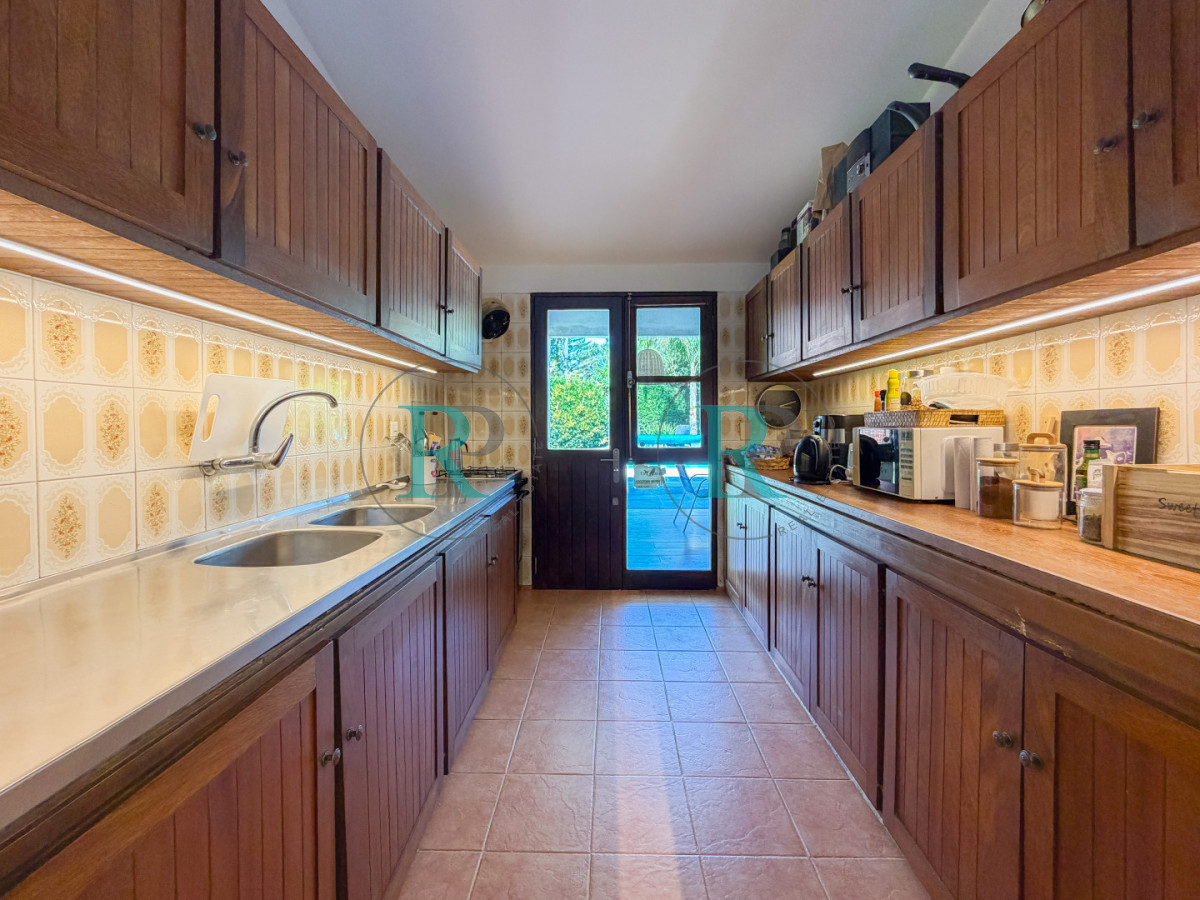 Casa ID.2674 - Casa en Pinares, 4 dormitorios y piscina climatizada