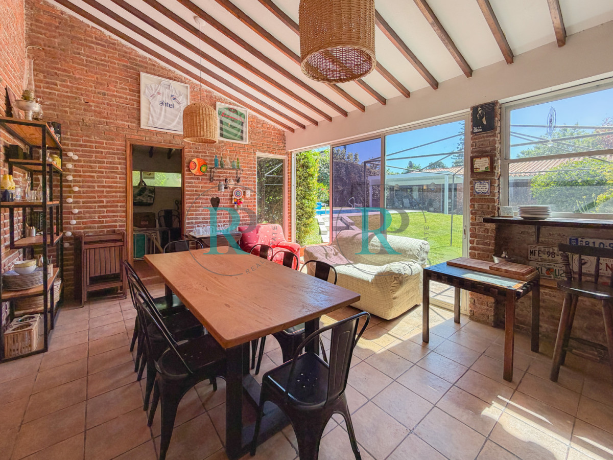 Casa ID.2674 - Casa en Pinares, 4 dormitorios y piscina climatizada