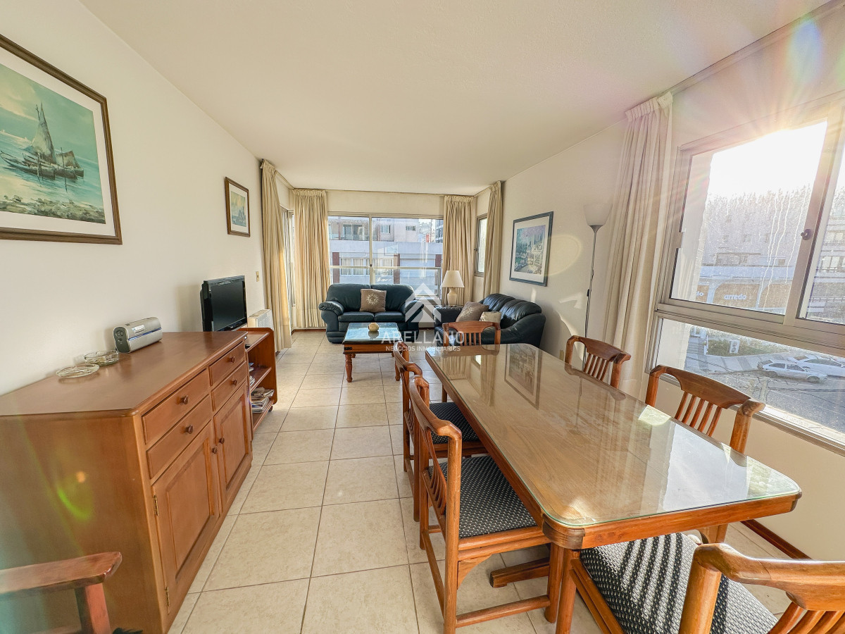 Apartamento ID.4444 - Venta apartamento 2 dormitorios con garage