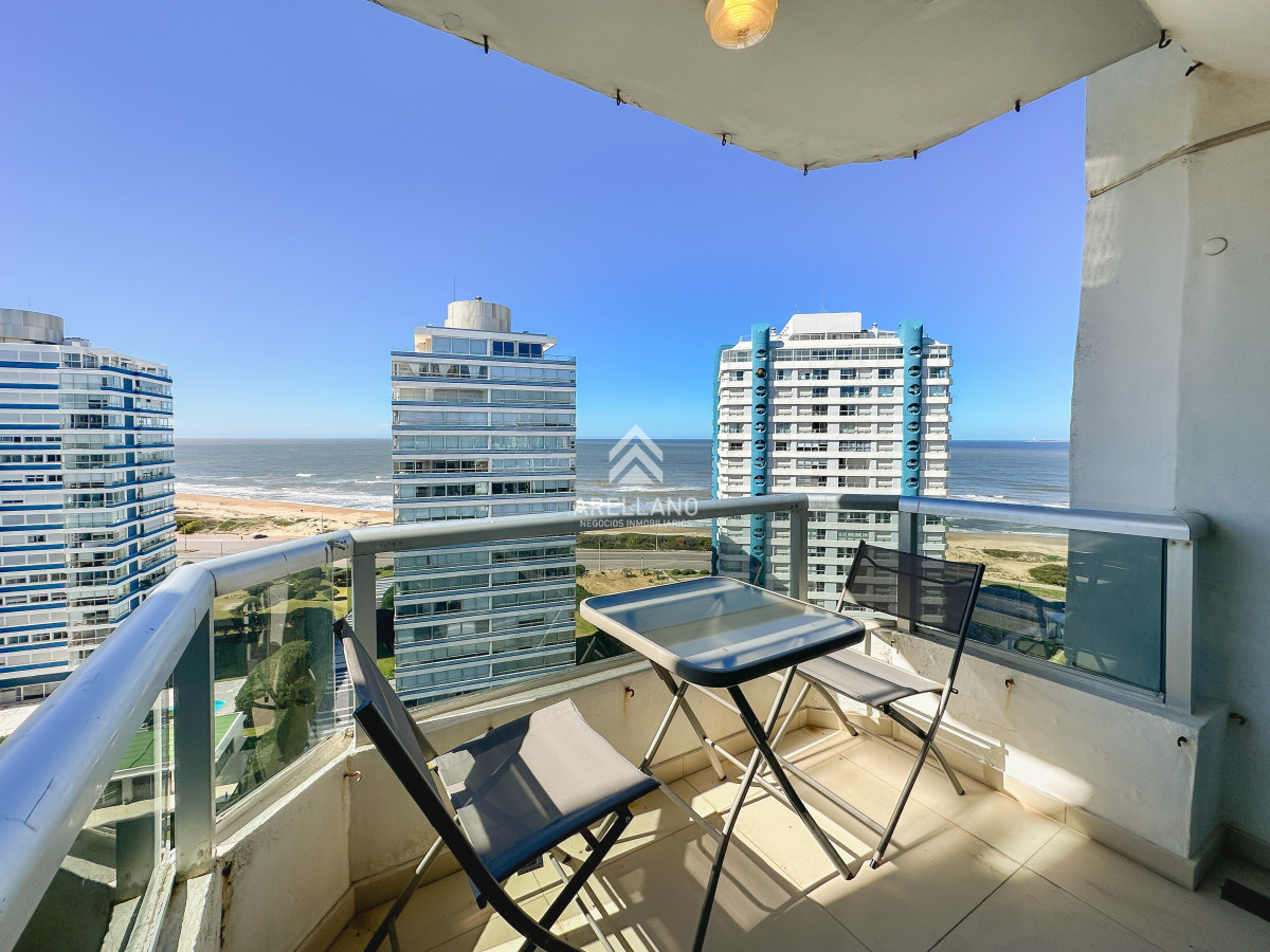 Apartamento ID.5356 - Oportunidad, piso alto 2 dormitorios más dependencia