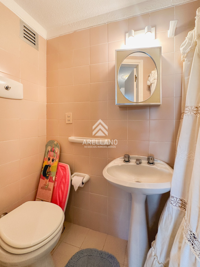 Apartamento ID.5356 - Oportunidad, piso alto 2 dormitorios más dependencia