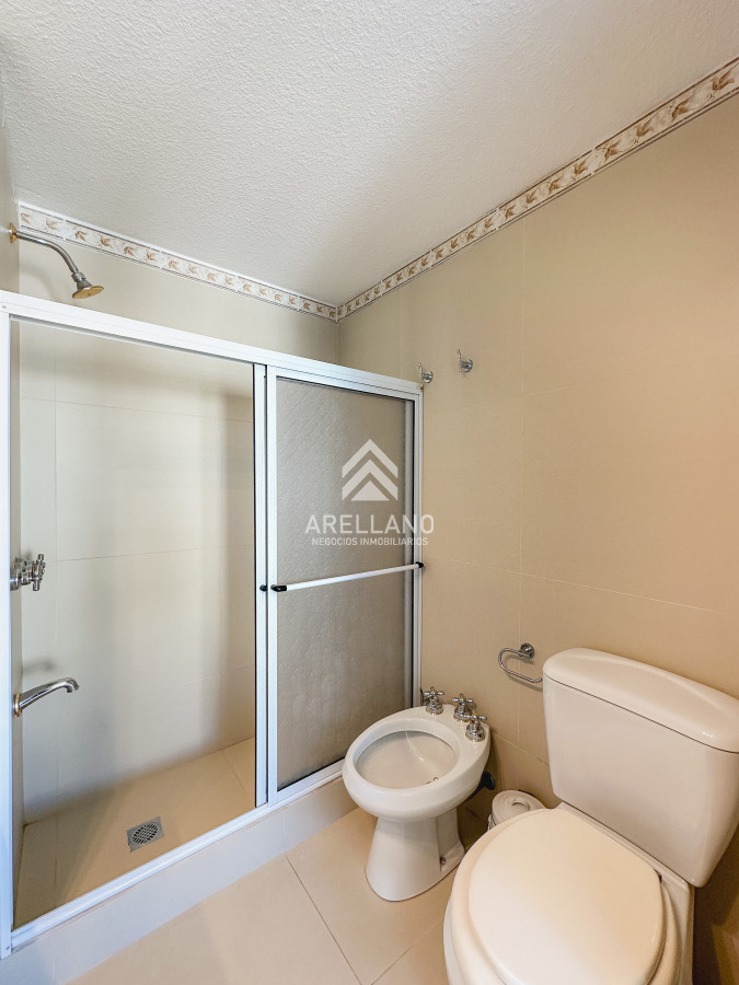 Apartamento ID.5356 - Oportunidad, piso alto 2 dormitorios más dependencia