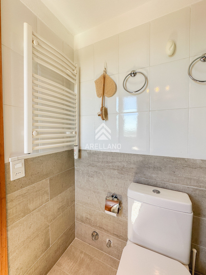 Apartamento ID.5626 - Venta Apartamento en Roosevelt, piso alto, 2 dormitorios más dependencia