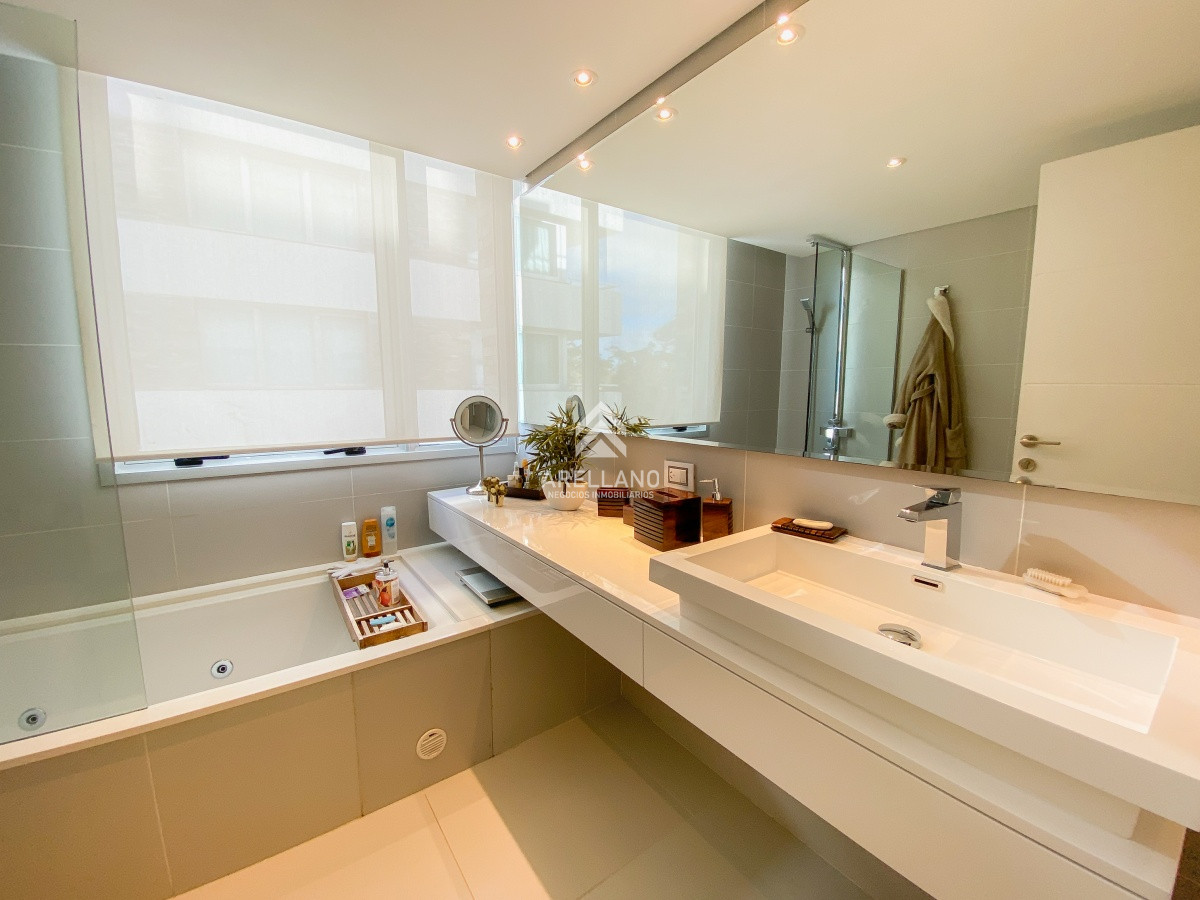 Apartamento ID.1362 - Apartamento de 3 dormitorios en Playa Mansa