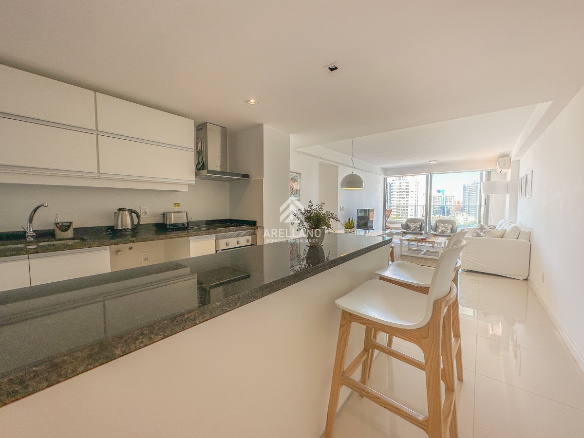 Apartamento ID.2831 - Playa Brava 2 dormitorios vista al mar 