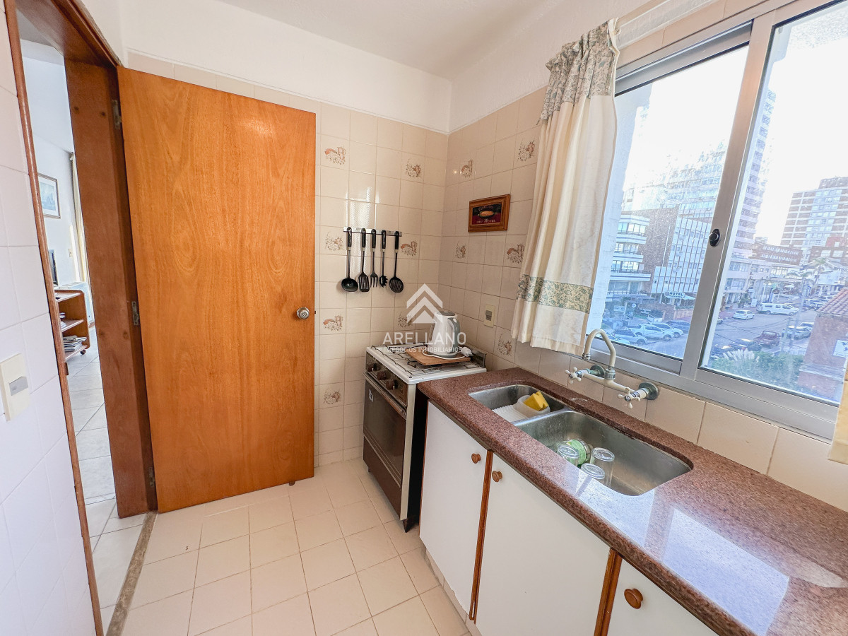 Apartamento ID.4444 - Venta apartamento 2 dormitorios con garage