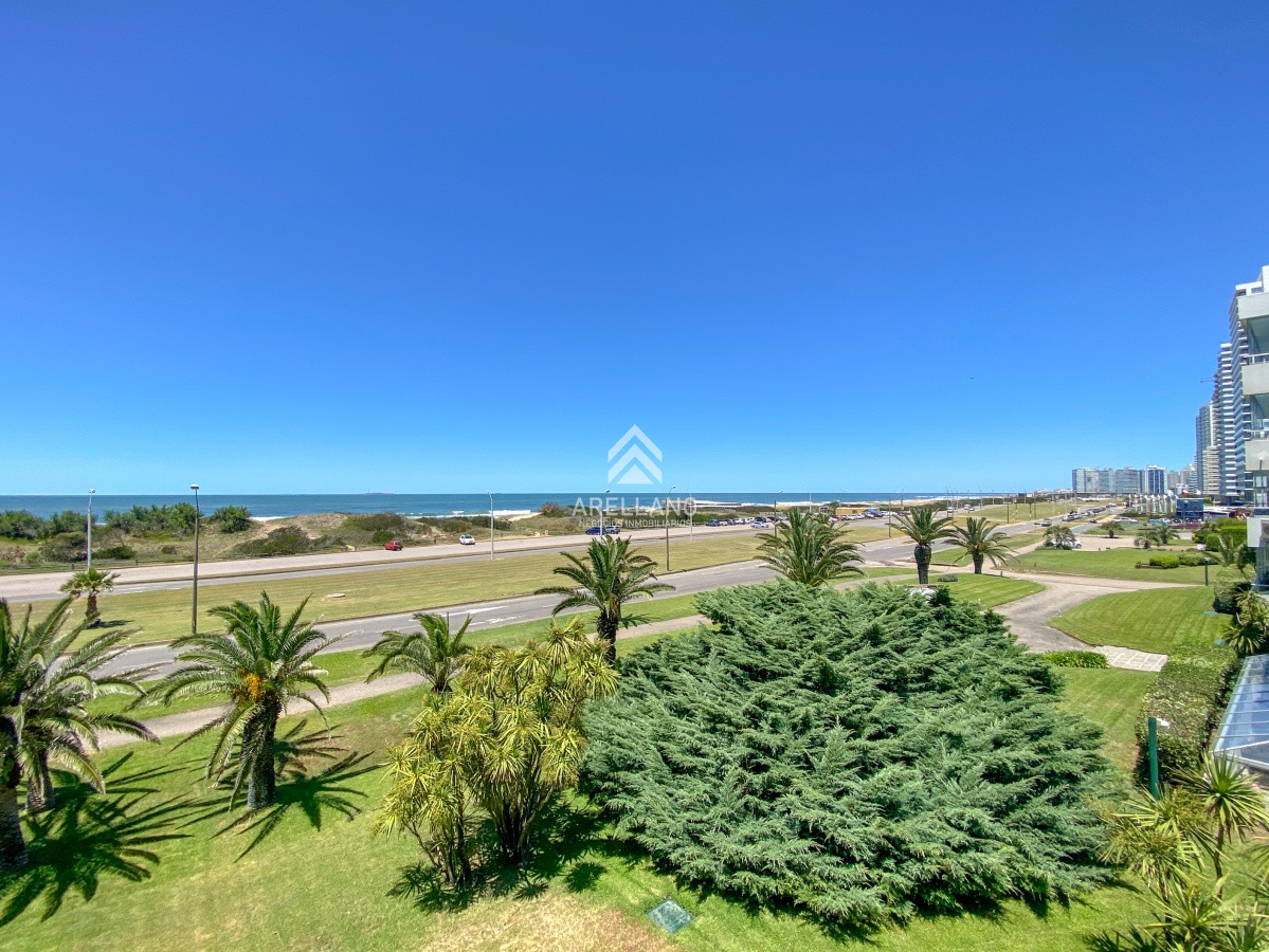 Apartamento ID.1580 - Apartamento esquinero frente al Océano, 2 dormitorios