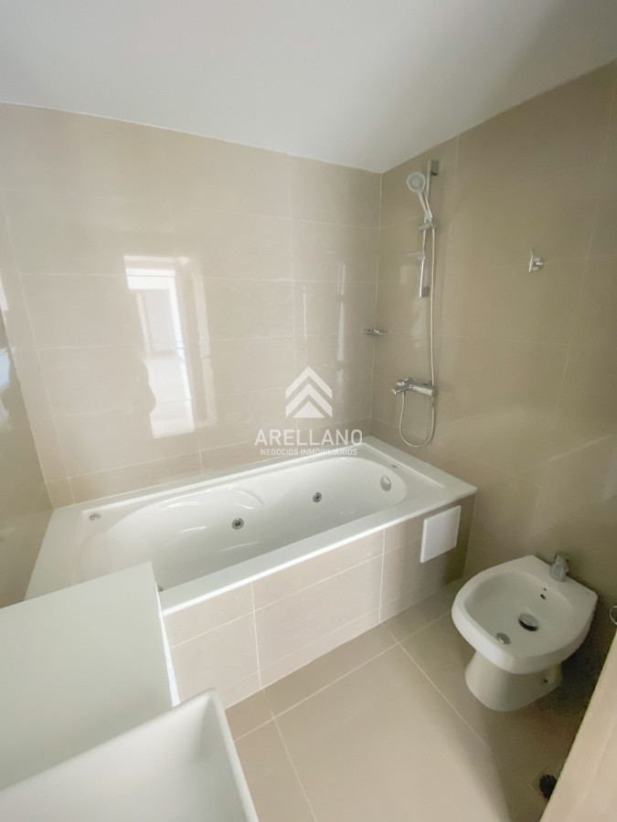 Apartamento ID.1453 - Playa Brava 2 dormitorios con garage
