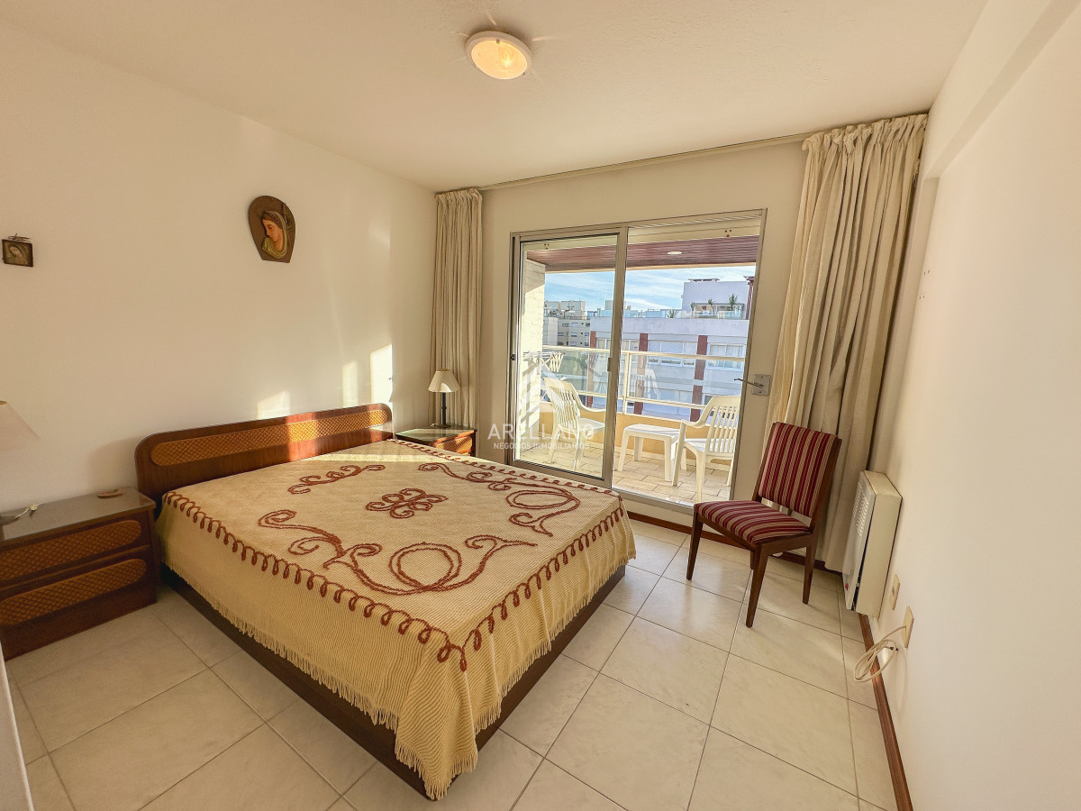 Apartamento ID.4444 - Venta apartamento 2 dormitorios con garage
