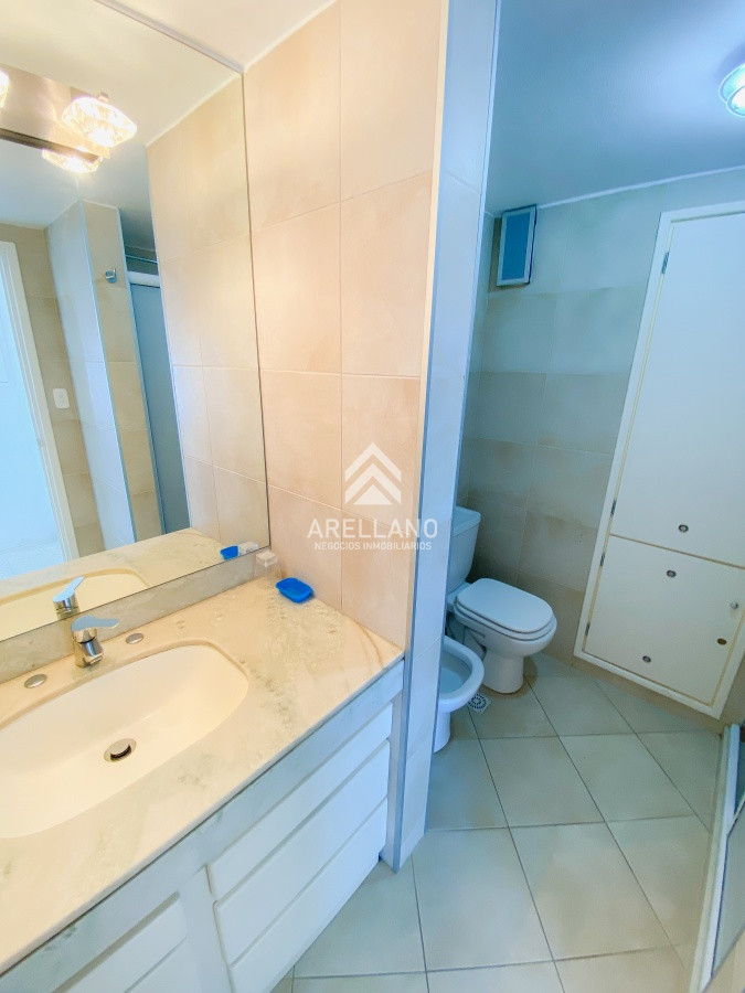 Apartamento ID.3608 - Piso alto en Península, 2 dormitorios con vista al mar
