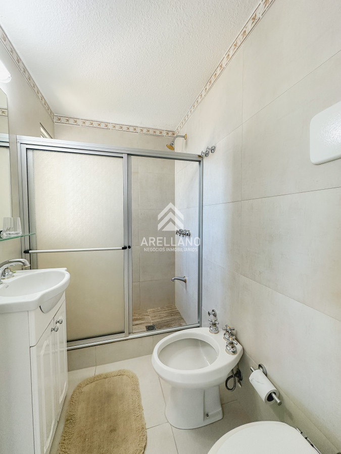 Apartamento ID.5356 - Oportunidad, piso alto 2 dormitorios más dependencia