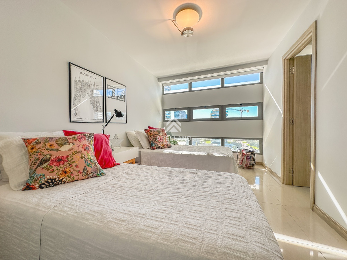 Apartamento ID.3533 - Apartamento en Brava, 2 dormitorios en suite más toilette