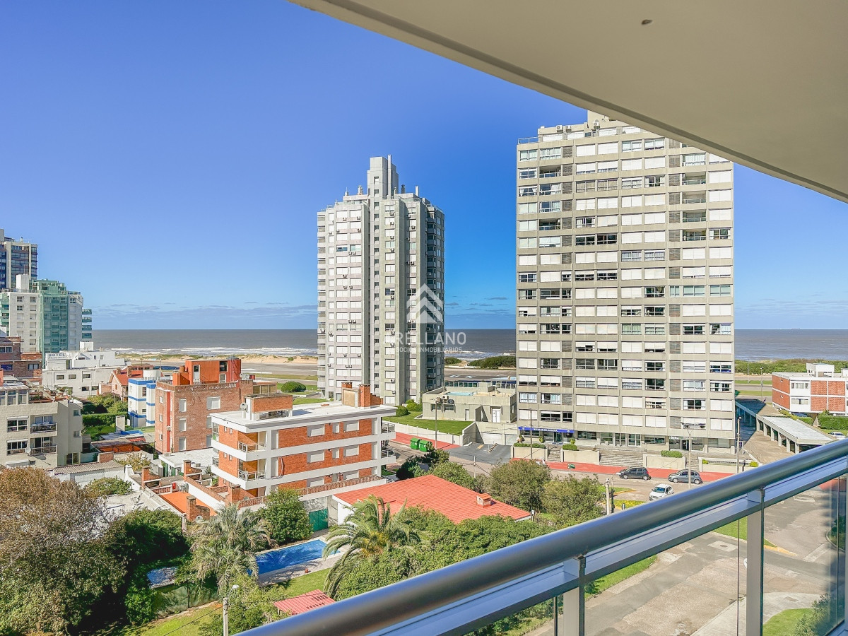Apartamento ID.3533 - Apartamento en Brava, 2 dormitorios en suite más toilette