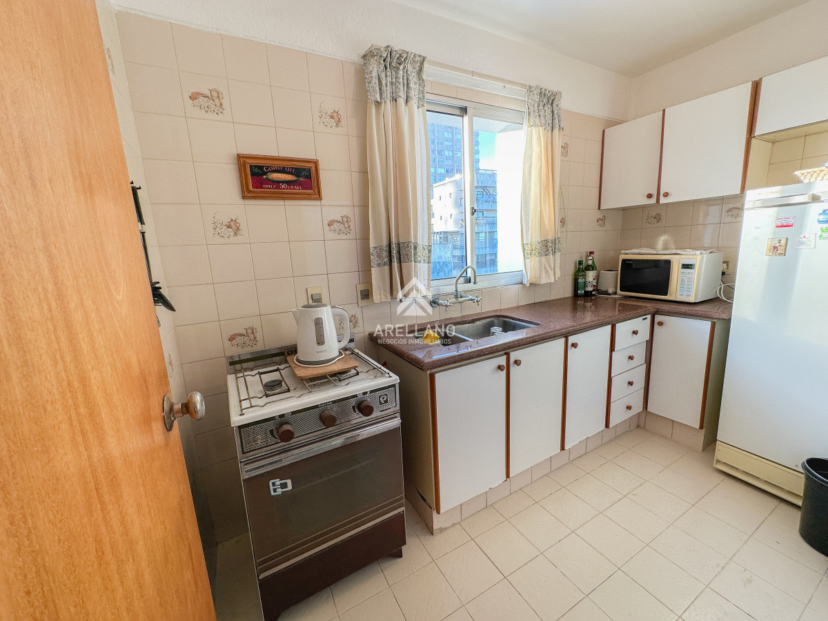 Apartamento ID.4444 - Venta apartamento 2 dormitorios con garage