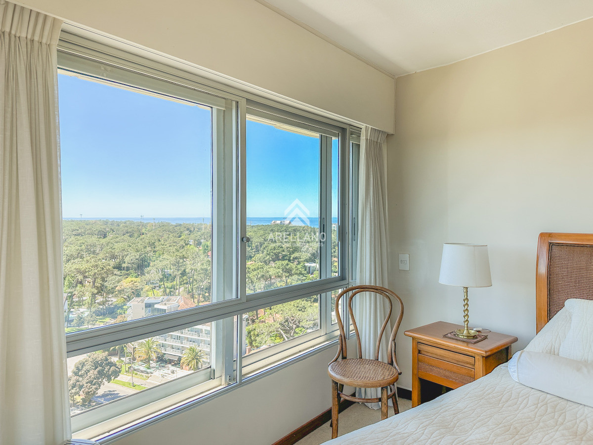 Apartamento ID.5626 - Venta Apartamento en Roosevelt, piso alto, 2 dormitorios más dependencia