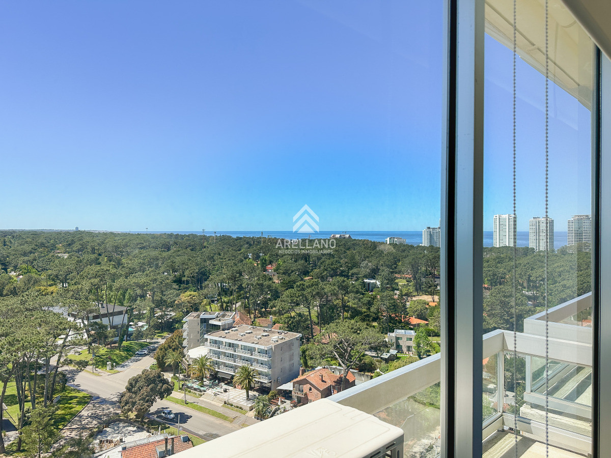 Apartamento ID.5626 - Venta Apartamento en Roosevelt, piso alto, 2 dormitorios más dependencia