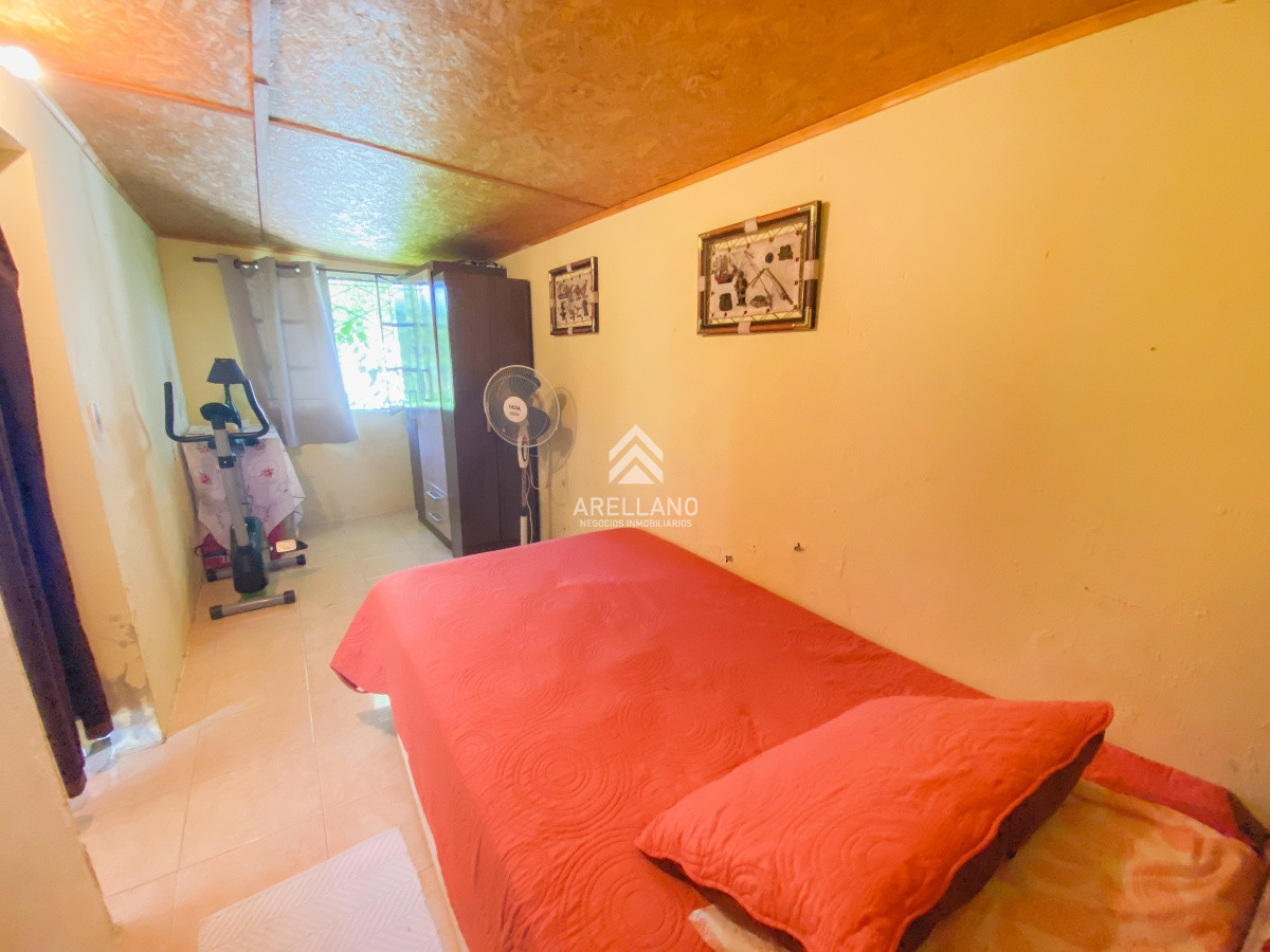 Casa ID.907 - venta Casa en El Tesoro, 3 dormitorios más dependencia