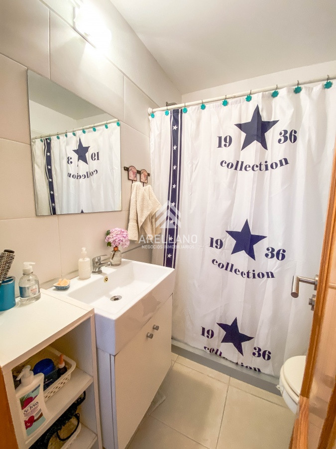 Casa ID.5474 - Venta Casa en Parque Burnett, 2 dormitorios