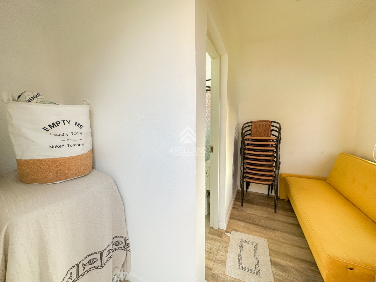Casa ID.2008 - Venta casa 3 dormitorios más dependencia 