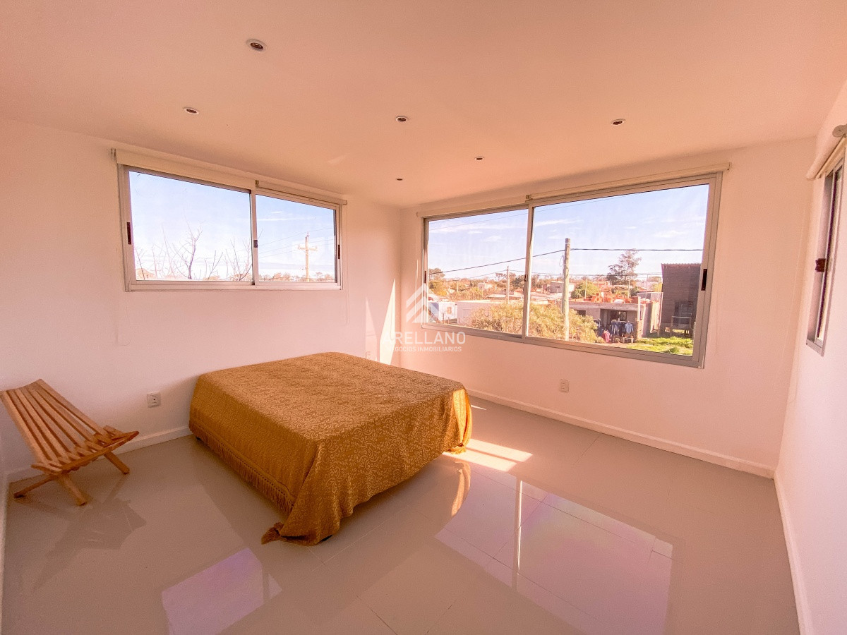 Casa ID.5764 - Venta Casa moderna en Balneario Buenos Aires
