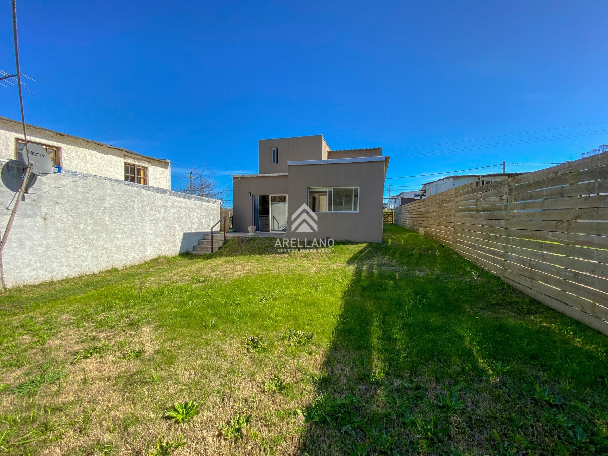 Casa ID.5764 - Venta Casa moderna en Balneario Buenos Aires