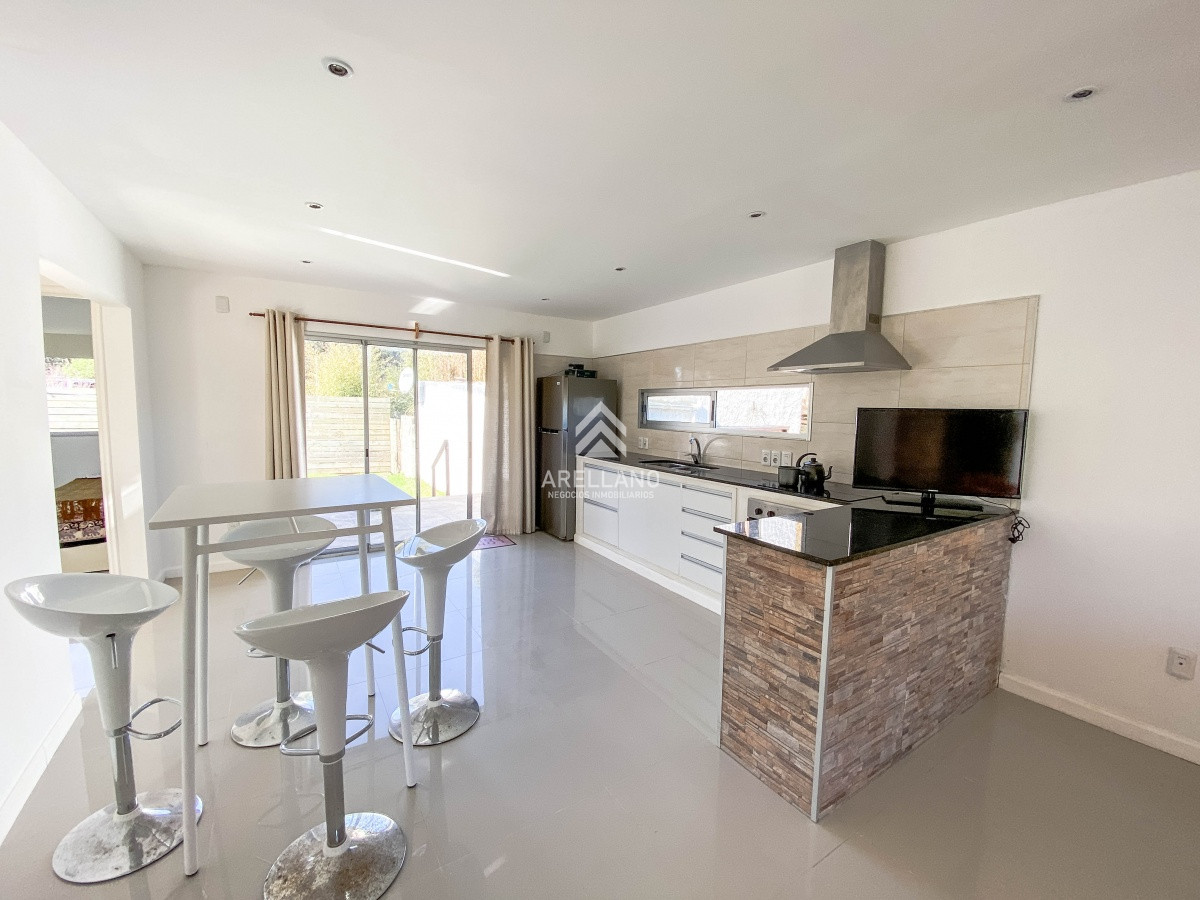 Casa ID.5764 - Venta Casa moderna en Balneario Buenos Aires