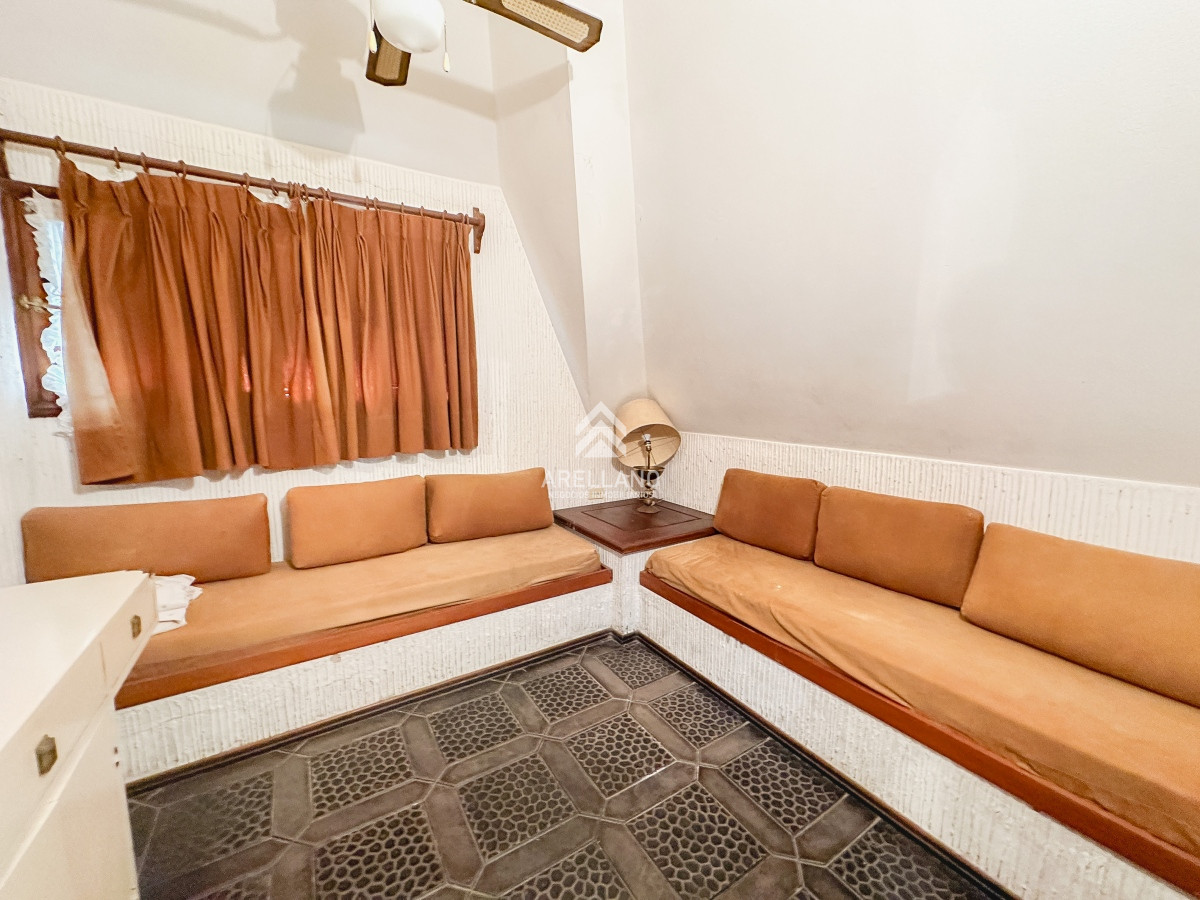 Casa ID.3697 - Hermosa casa en Lugano, 4 dormitorios más dependencia