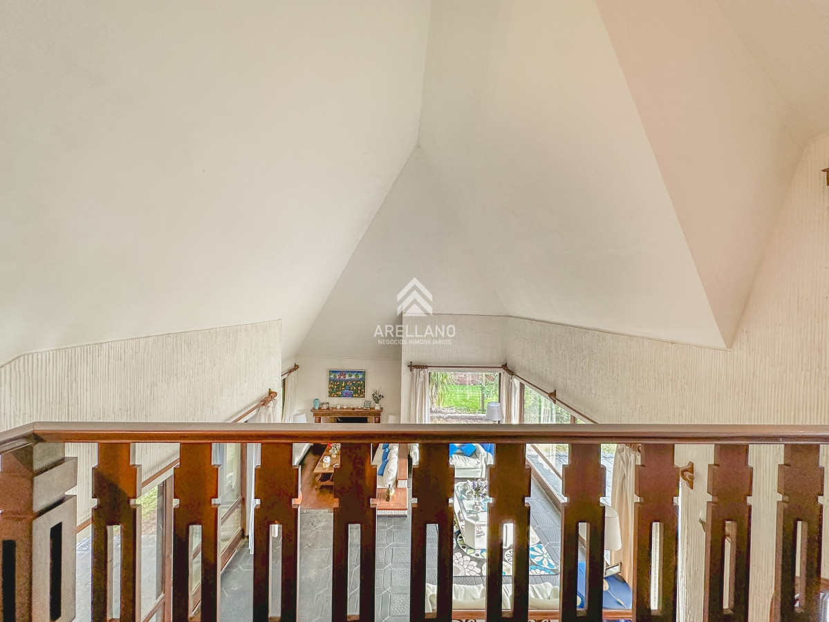 Casa ID.3697 - Hermosa casa en Lugano, 4 dormitorios más dependencia