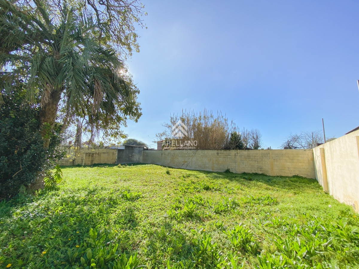 Terreno ID.1280 - Terreno 974m2  con construcción a media cuadra de Av. Lavalleja