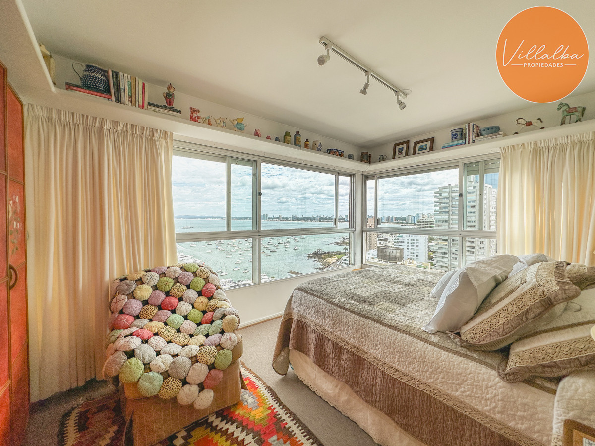 Apartamento ID.3456 - Apartamento en Península, piso alto con vista al Puerto, 4 dormitorios