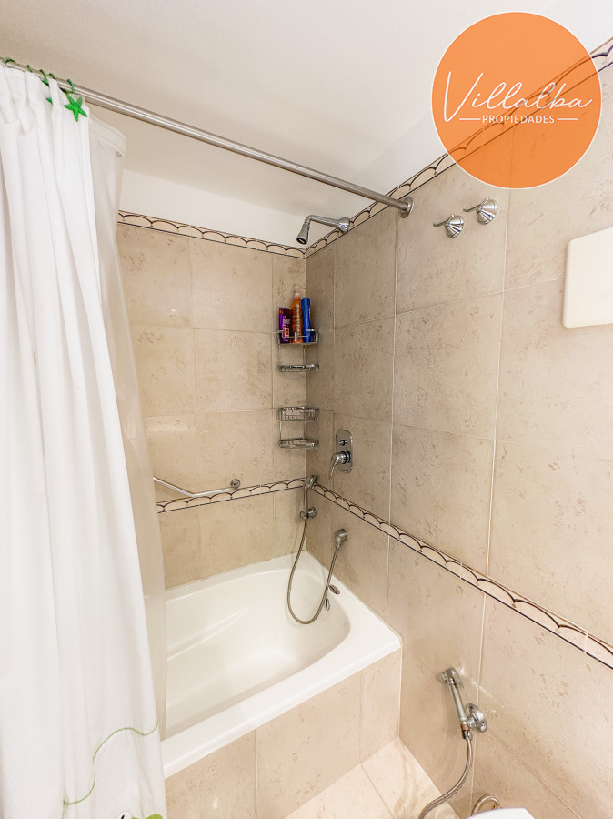 Apartamento ID.3456 - Apartamento en Península, piso alto con vista al Puerto, 4 dormitorios