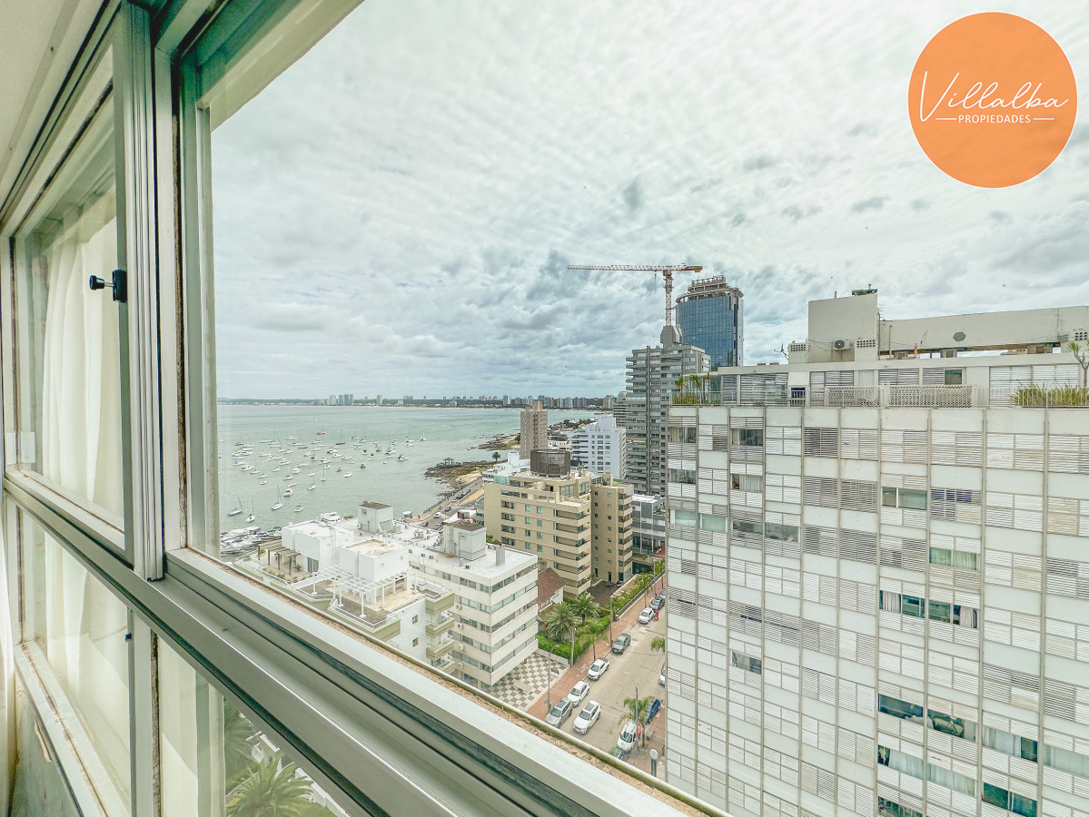 Apartamento ID.3456 - Apartamento en Península, piso alto con vista al Puerto, 4 dormitorios