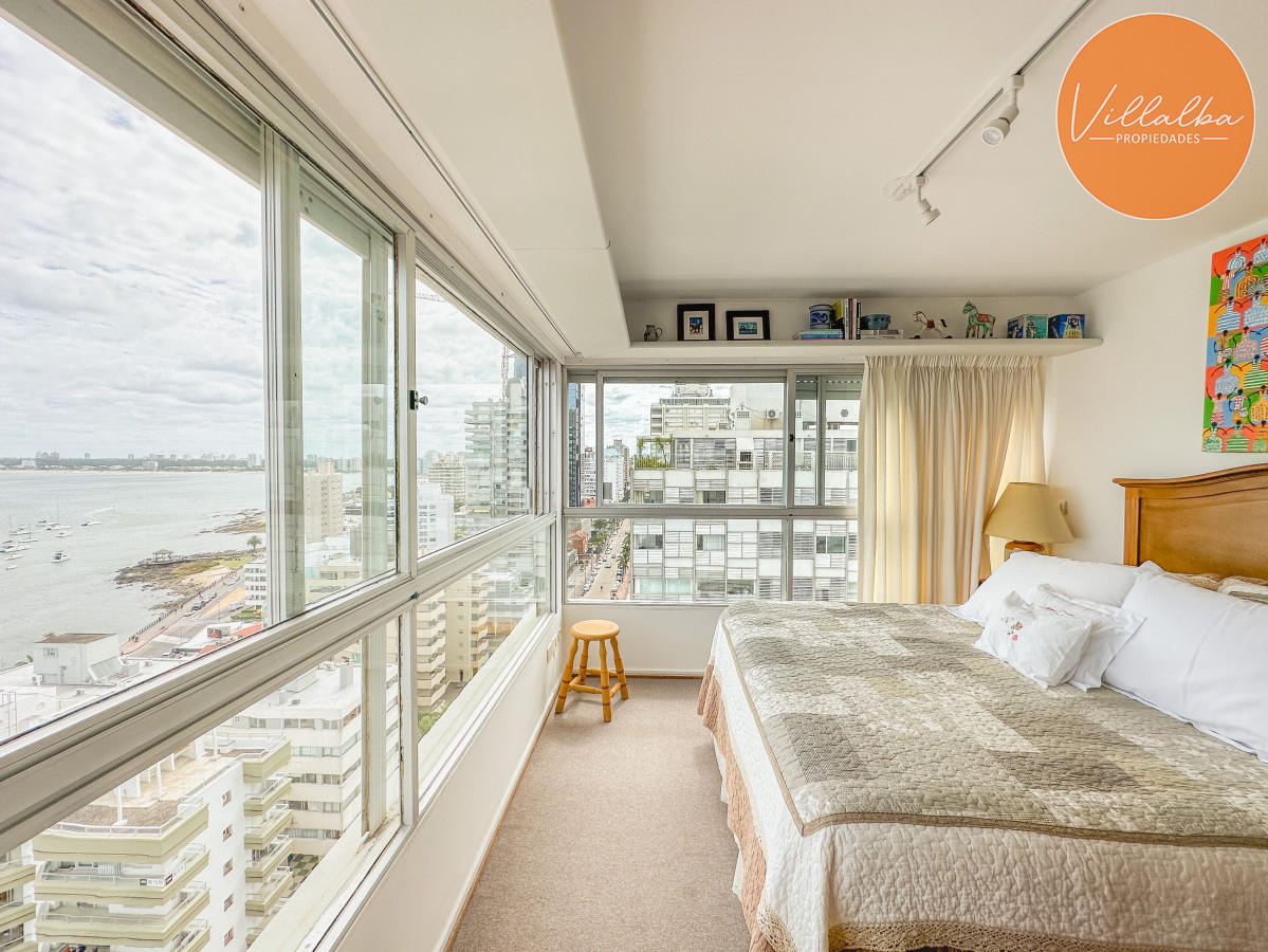 Apartamento ID.3456 - Apartamento en Península, piso alto con vista al Puerto, 4 dormitorios
