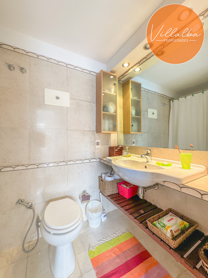 Apartamento ID.3456 - Apartamento en Península, piso alto con vista al Puerto, 4 dormitorios