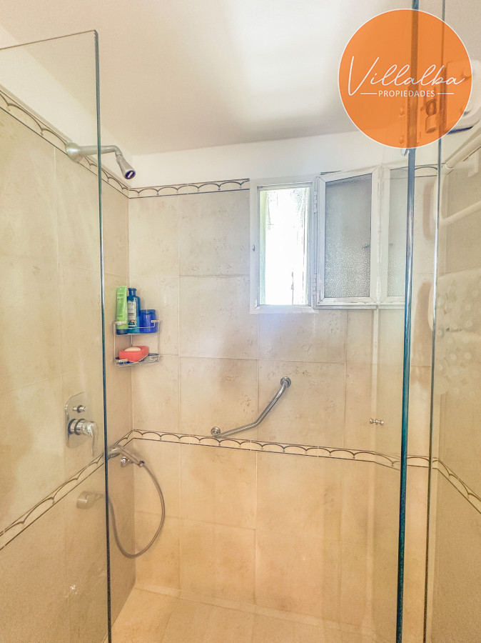 Apartamento ID.3456 - Apartamento en Península, piso alto con vista al Puerto, 4 dormitorios