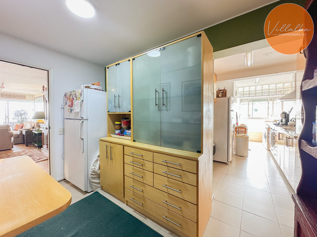 Apartamento ID.3456 - Apartamento en Península, piso alto con vista al Puerto, 4 dormitorios