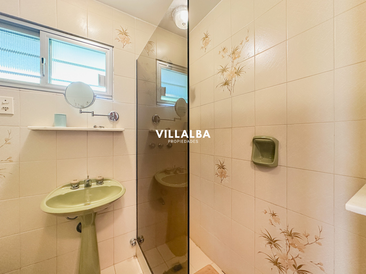 Casa ID.3320 - Casa en Mansa, 3 dormitorios y servicio