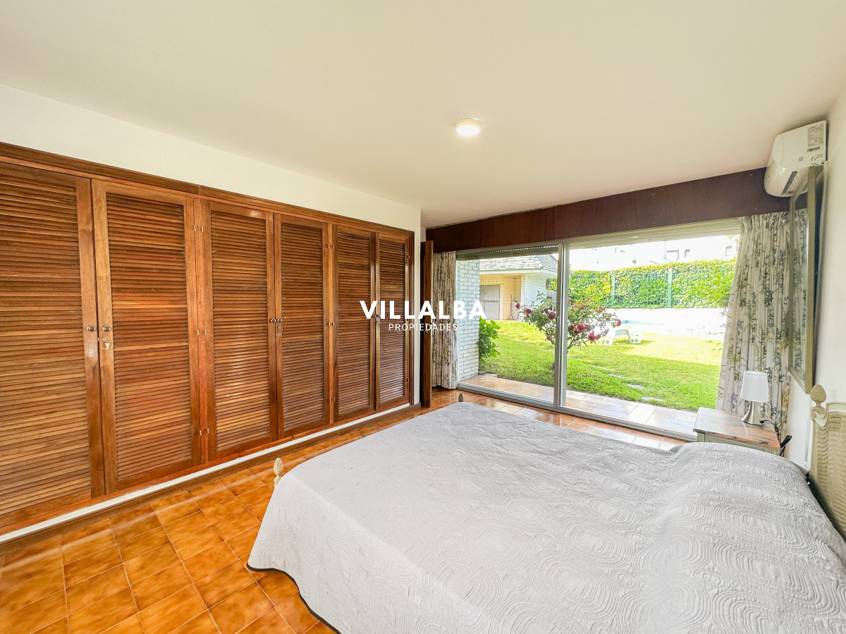 Casa ID.3320 - Casa en Mansa, 3 dormitorios y servicio