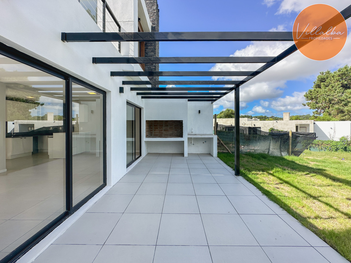 Apartamento ID.3212 - Oportunidad en construcción, casa de 3 dormitorios en Parque Burnett