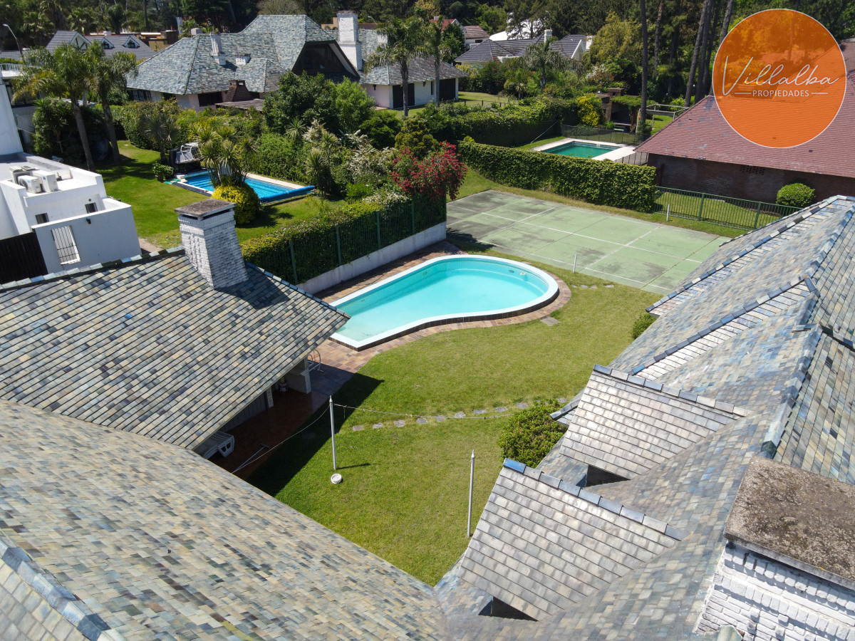 Casa ID.3320 - Casa en Mansa, 3 dormitorios y servicio