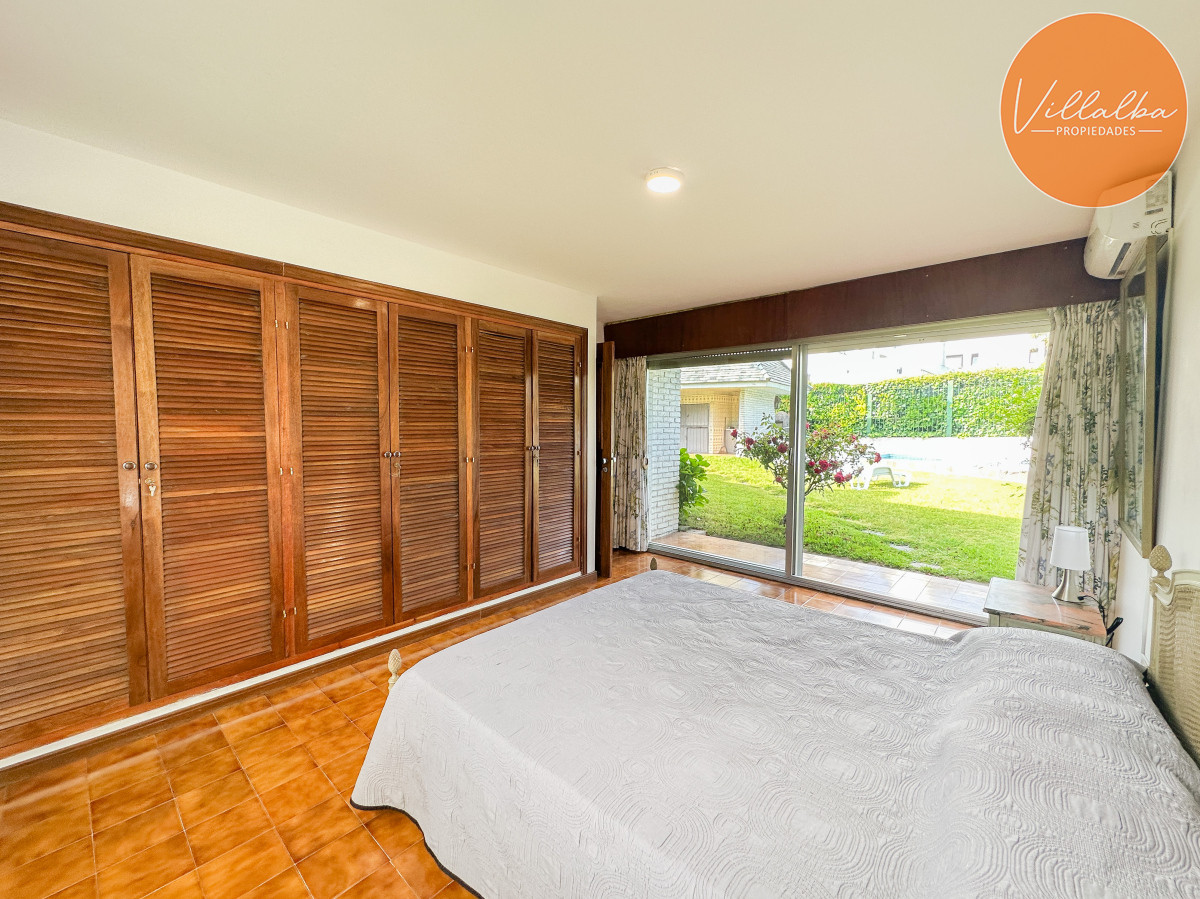 Casa ID.3320 - Casa en Mansa, 3 dormitorios y servicio
