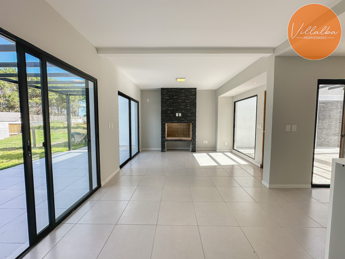 Apartamento ID.3212 - Oportunidad en construcción, casa de 3 dormitorios en Parque Burnett